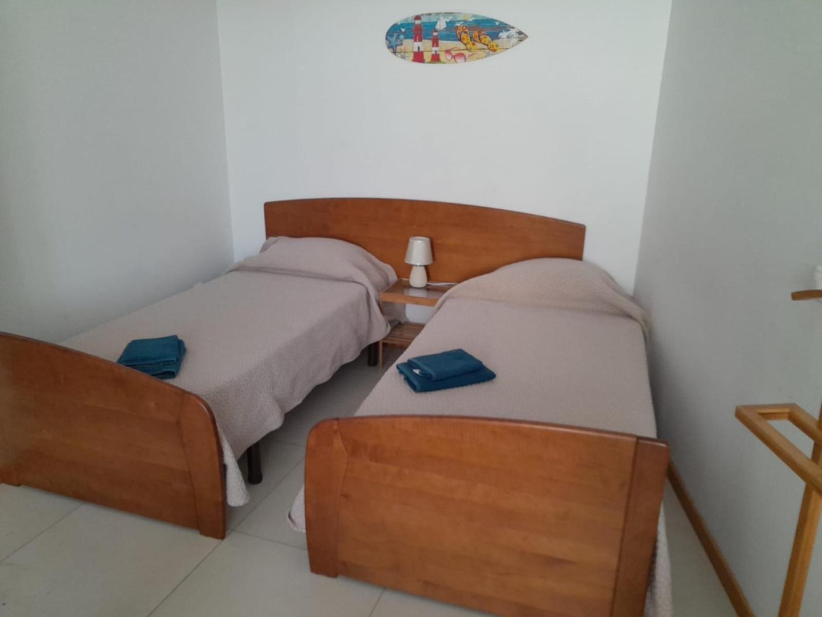 Trajadinha Apartment วีลาปรายา เด อันโกรา ภายนอก รูปภาพ
