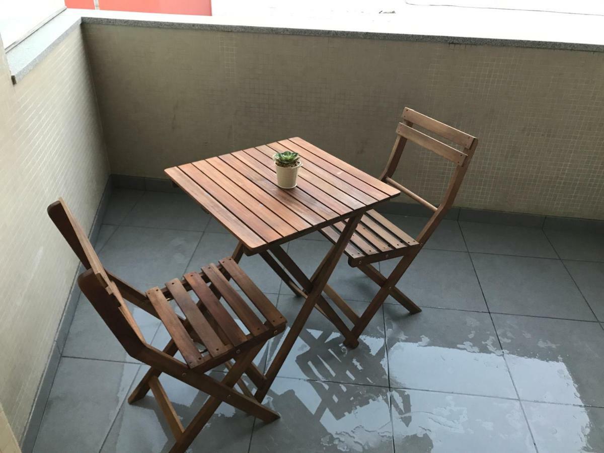 Trajadinha Apartment วีลาปรายา เด อันโกรา ภายนอก รูปภาพ