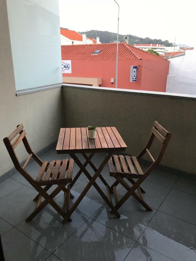 Trajadinha Apartment วีลาปรายา เด อันโกรา ภายนอก รูปภาพ