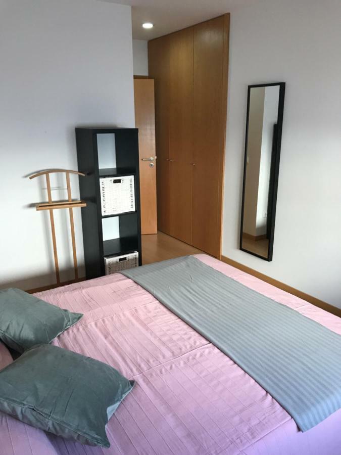 Trajadinha Apartment วีลาปรายา เด อันโกรา ภายนอก รูปภาพ